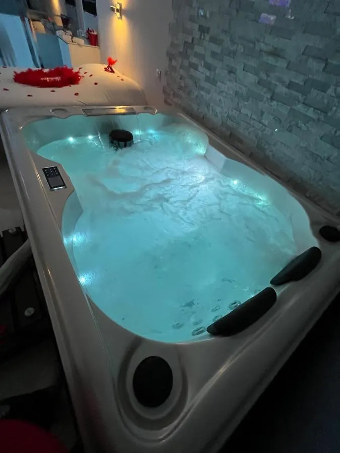 فندق مبيت وإفطار Le Rove Love Room Avec Spa Privatif فرنسا